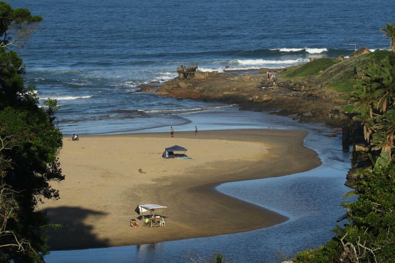 Laguna 75 Uvongo Beach Eksteriør bilde